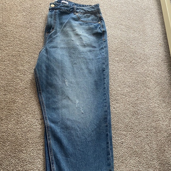 Jeans - Picture 4 of 4